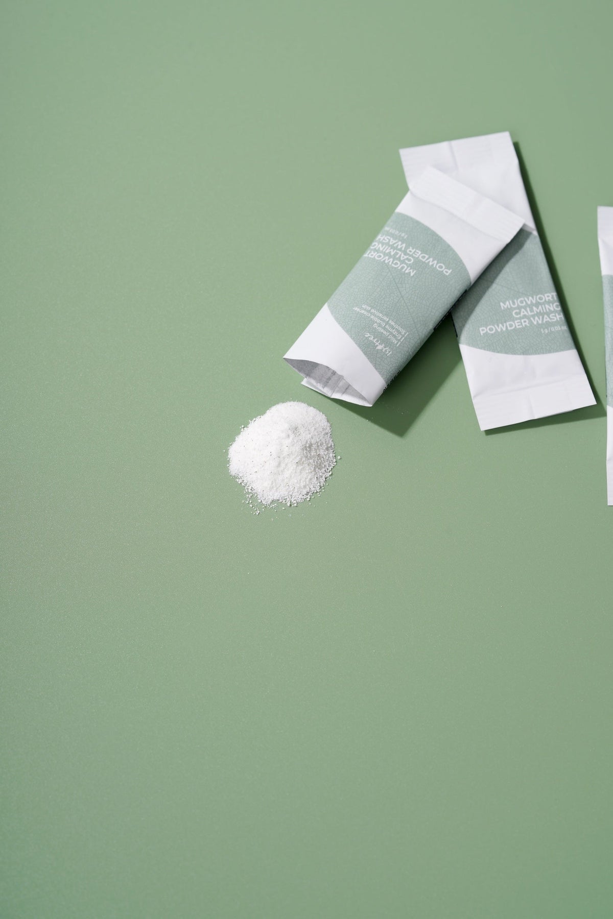 Isntree Mugwort Calming Powder Wash 1g*25ea — Facial Cleansers product image 187