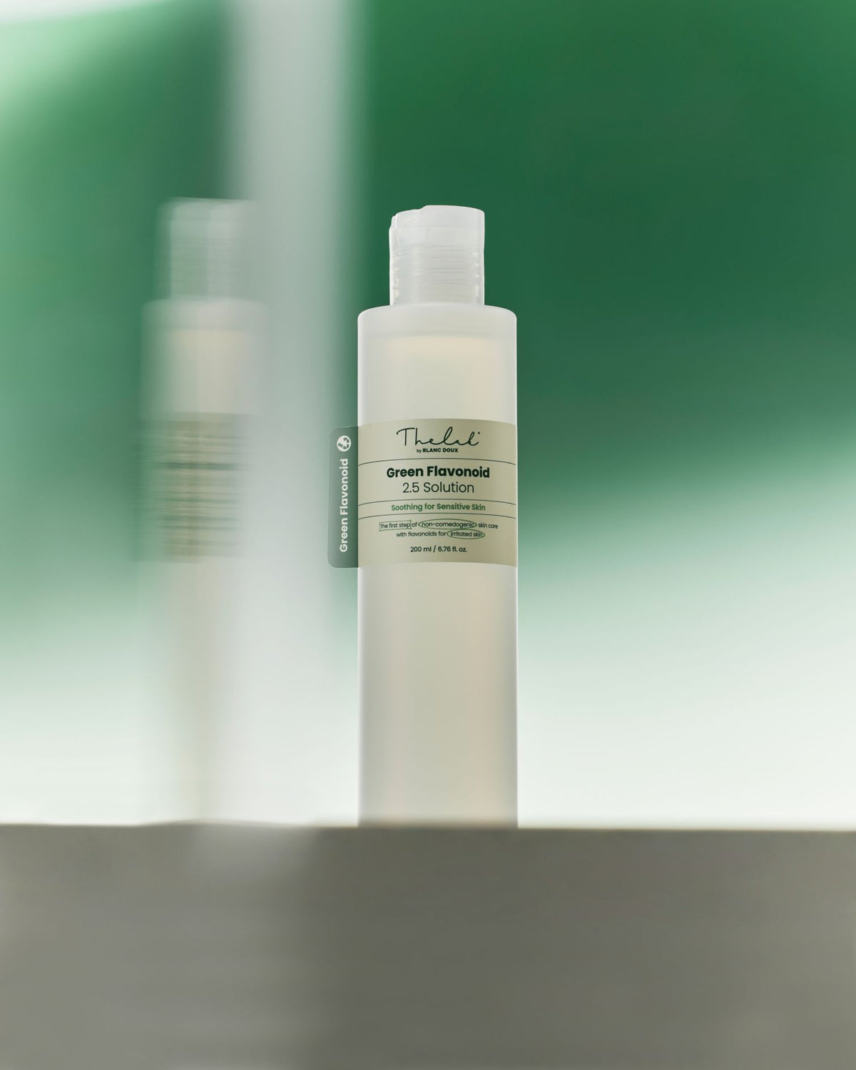THE LAB by blanc doux Green Flavonoid Solution 200ml — official product image 7