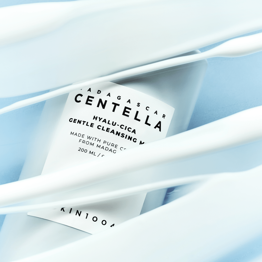 SKIN1004 Madagascar Centella Hyalu-Cica Gentle Cleansing Milk 200ml — official product image 5