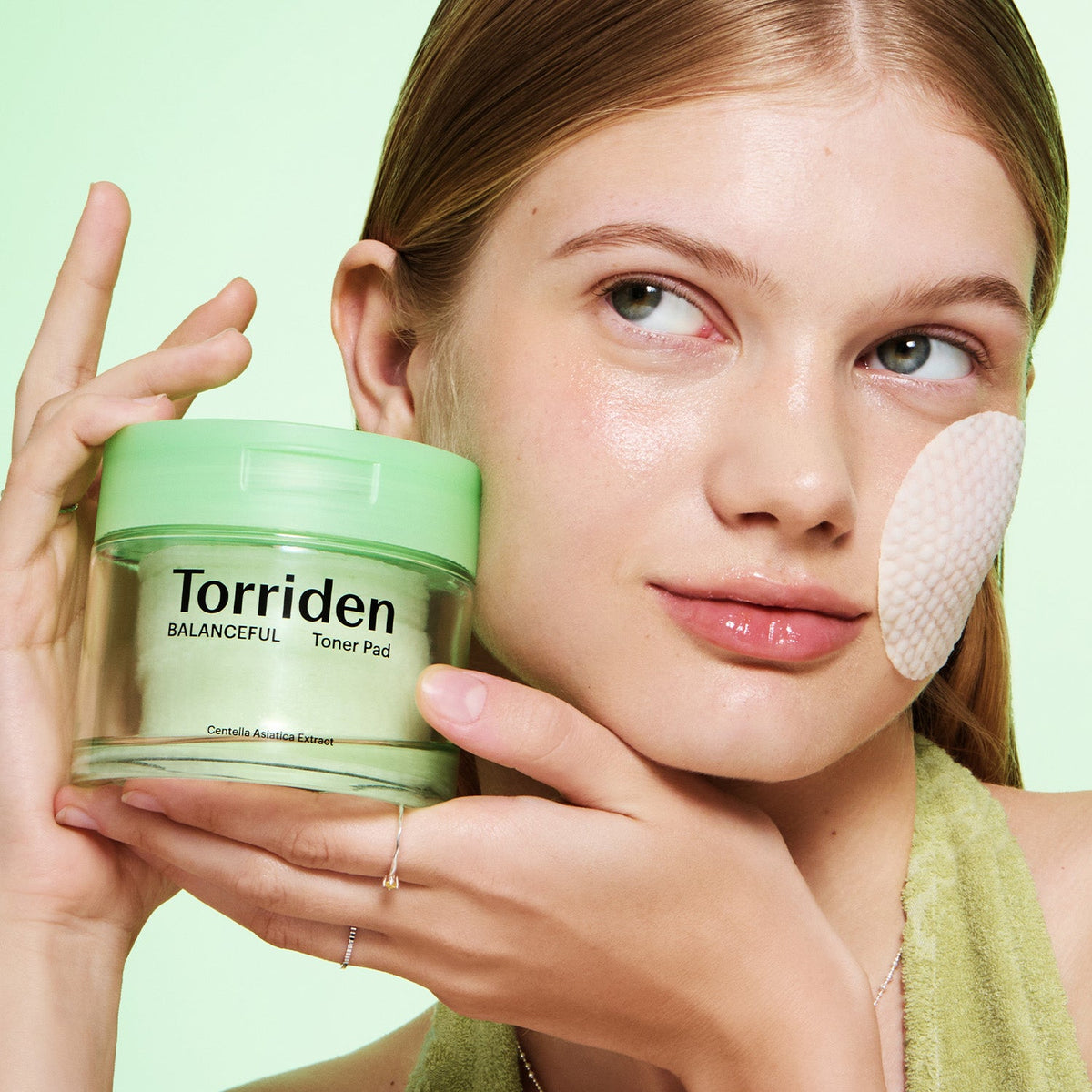 Torriden Balanceful Cica Toner Pad 60pcs - official product image 4